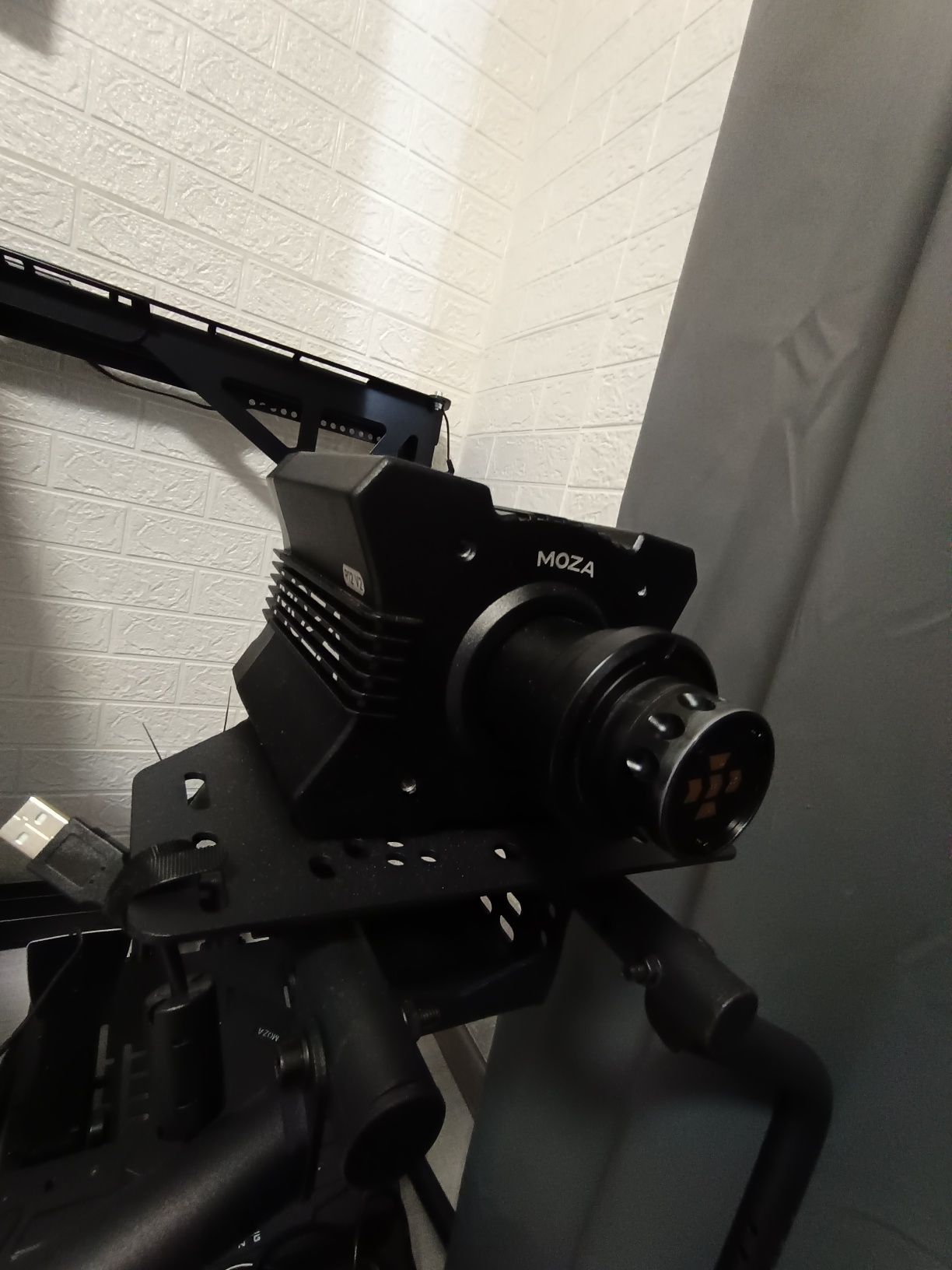 Moza sim racing simulator