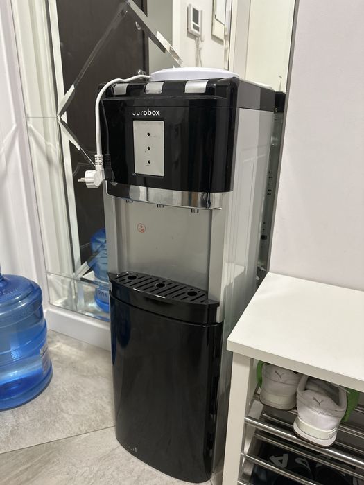 Кулер для воды 19л eurobox