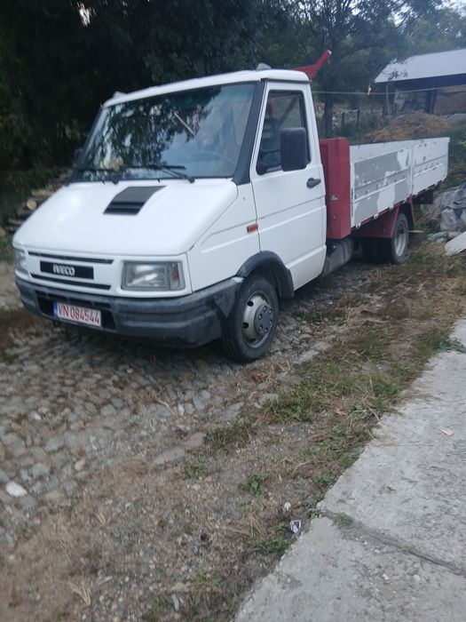Vând iveco daily