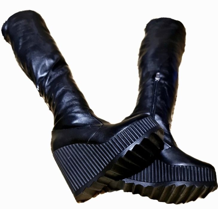 Елегантни,супер удобни ботуши-чизми,на олекотена платформа.N: 36/ НОВИ