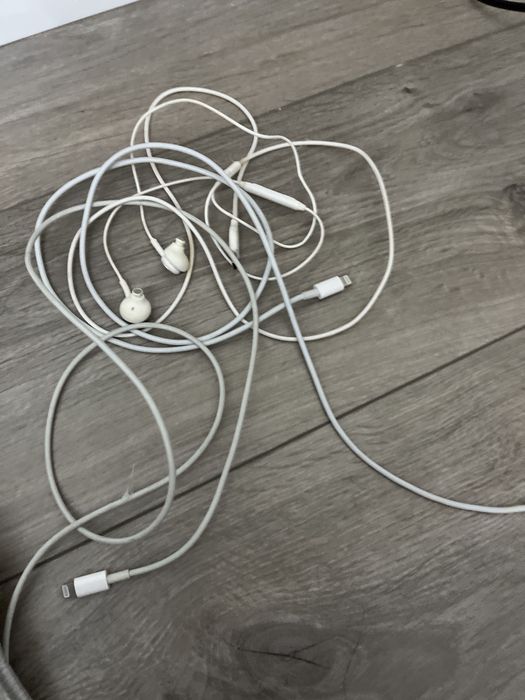 Новый шнур айфон и научник