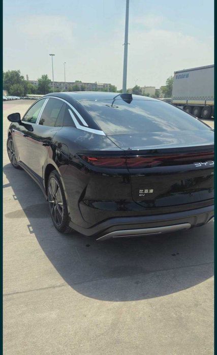 Byd Han L 1 ta mator