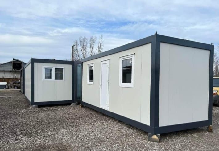 Vand containere modulare la super preț