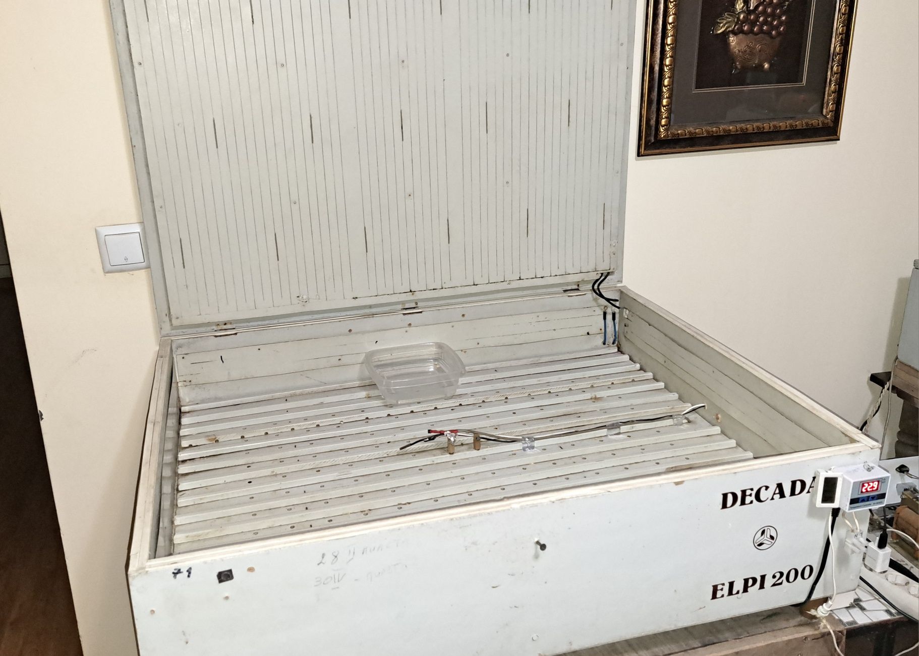 Инкубатор , люпилня "Decada Elpi 200"