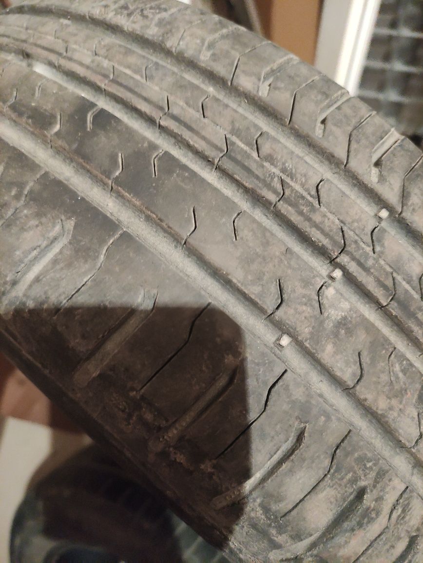 Летни гуми Continental 185/65 R15 4 бр.