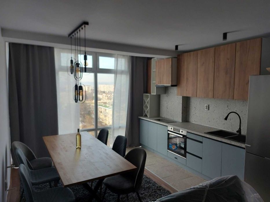 Двустаен апартамент под наем в жк. Западен парк