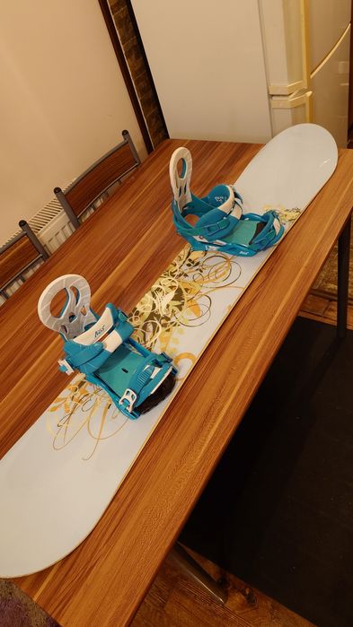 Placa Snowboard Rossignol Zena 147cm cu legaturi Nitro S/M