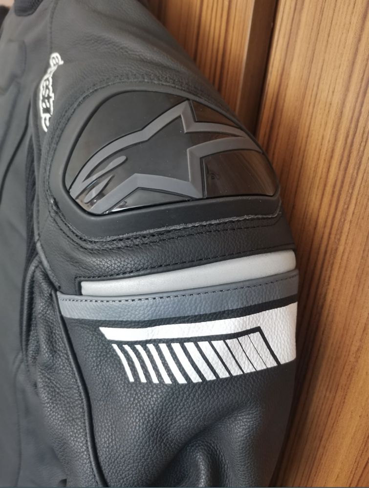 Кожено Яке и панталон Alpinestars