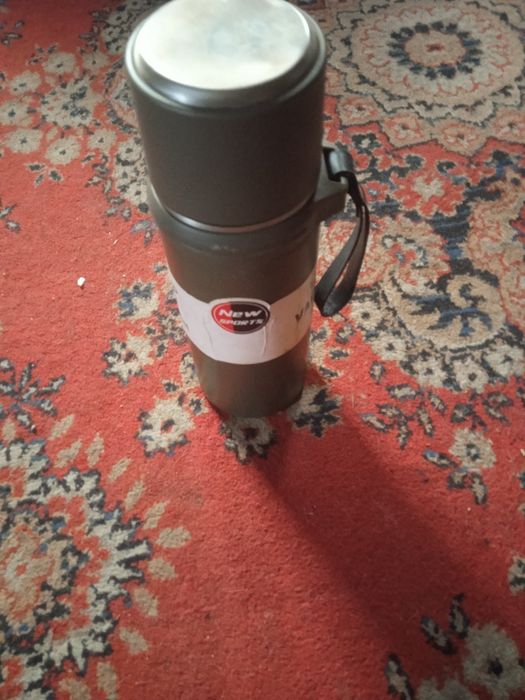 Продам термос В хорошем состоянии