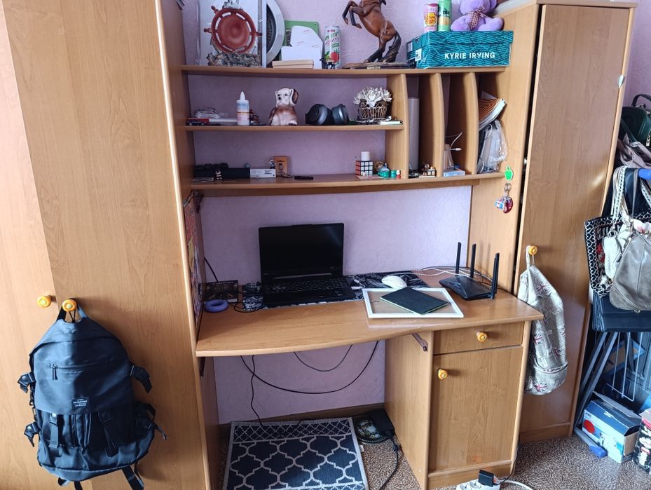 Детская стенка подростков