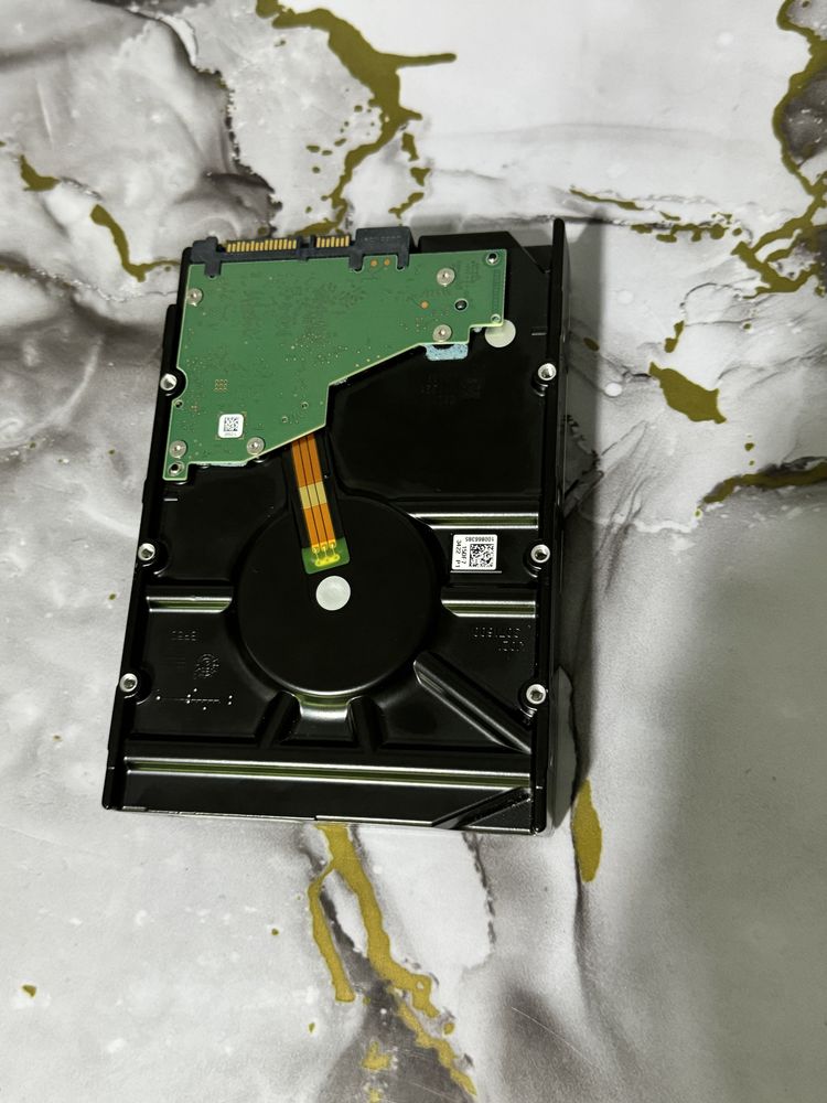 10TB HDD состояние отличное