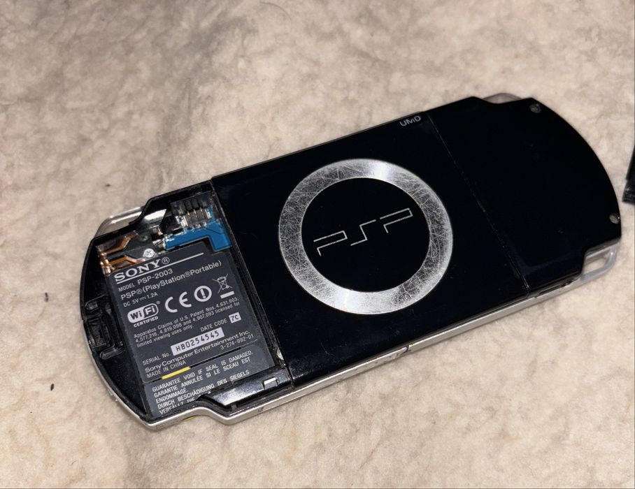 PSP(playstation portabil )