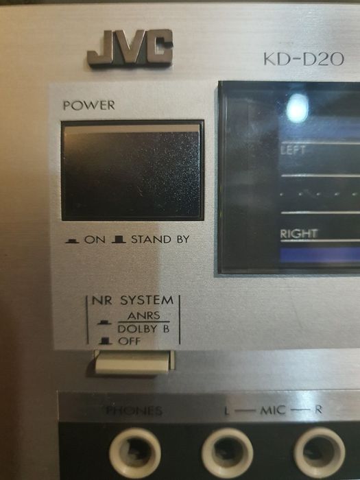 Linie audio JVC completă. Japan