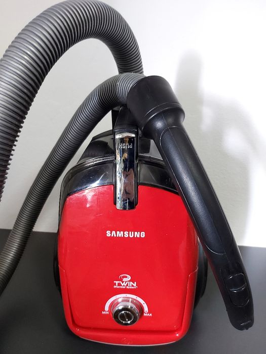 Aspirator Samsung fără sac