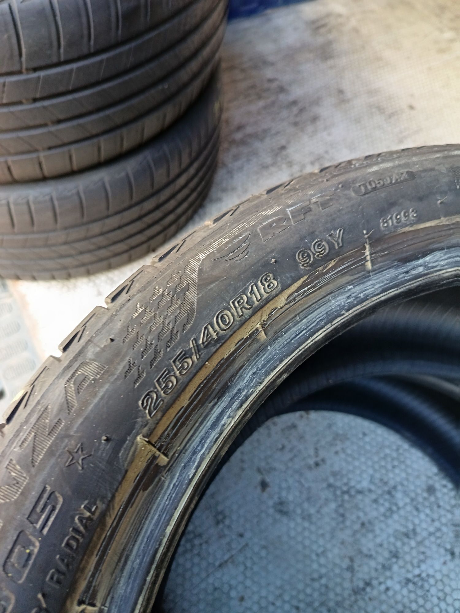 Anvelope vara 255 40 18 bridgestone runflat 6.5mm