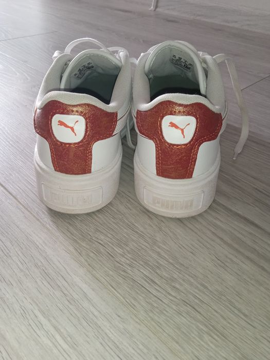 Adidași dama Puma.
