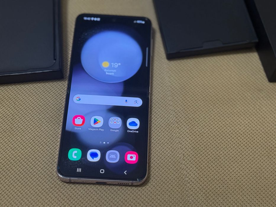 Samsung flip 5 impecabil