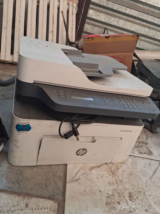 Продам принтер Hp