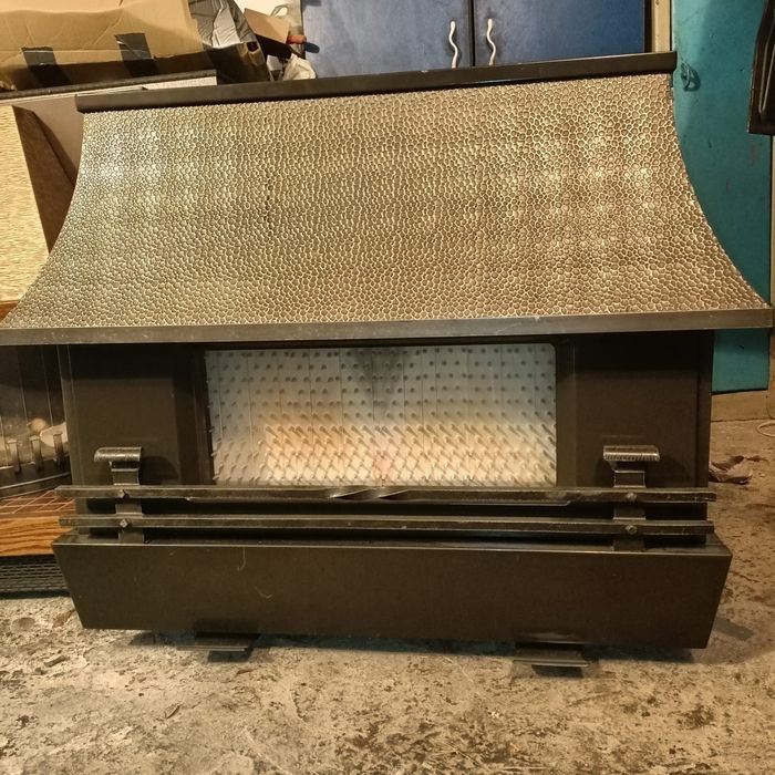 Șeminee soba pe lemne și pe gaz in stare buna de funcționare