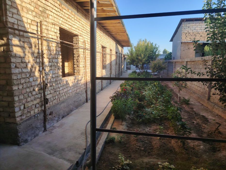 Маданият 4,4 сотки 3-4 комнаты Срочно