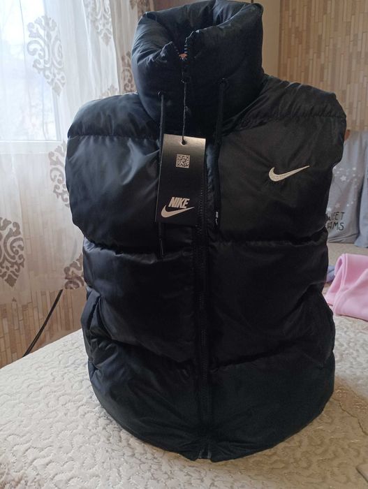 Дамски      елек