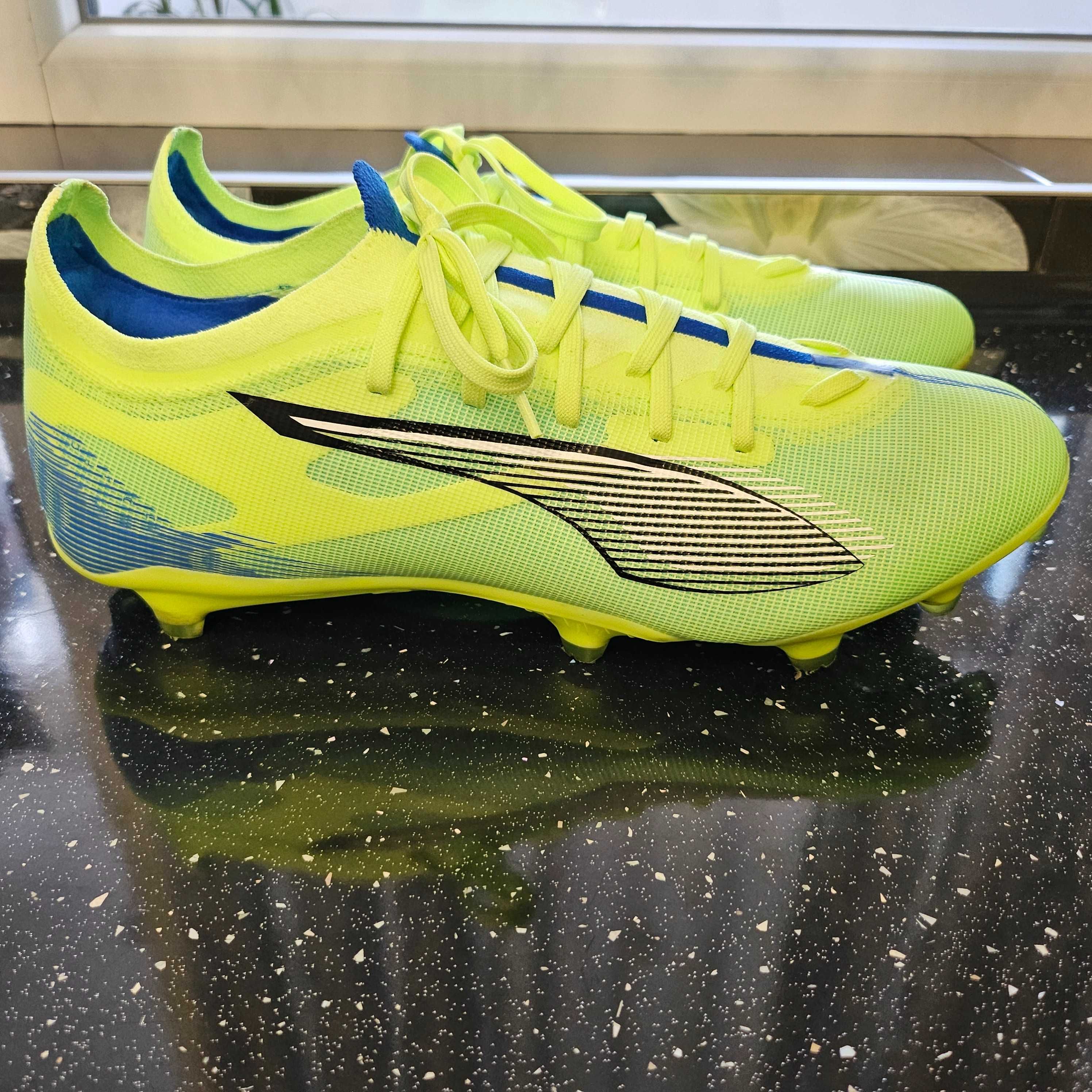 Футболни Бутони Puma