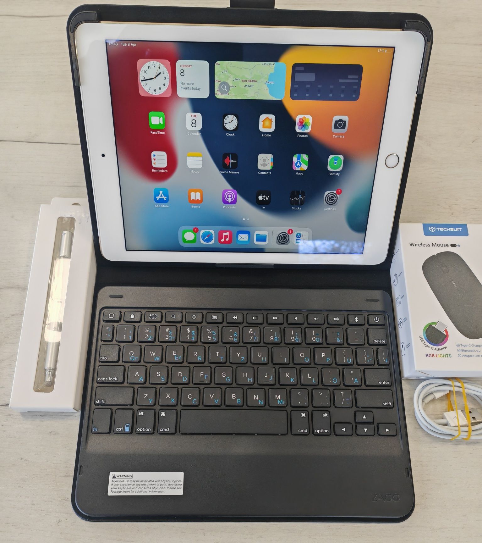 Ipad Air 2 16 GB +различни аксесоари