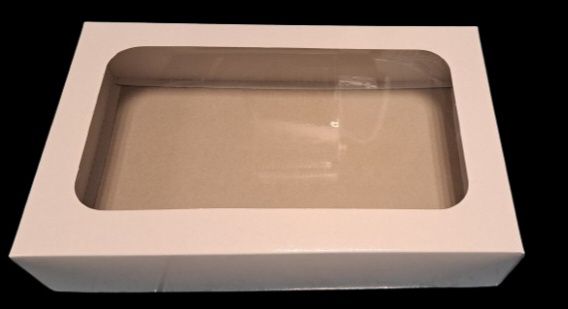 Cutii carton, alb, potrivite pentru trusouri, seturi bebe  și ambalare