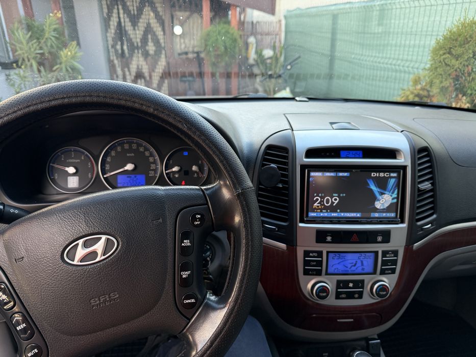 Vând Hiundai Santa fe 2008 . 03