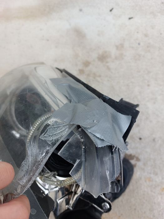 Десен фар BMW X1 2015