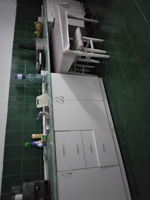 Mobilă de bucătărie