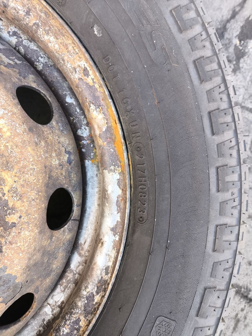 Гуми 235/70R15 C