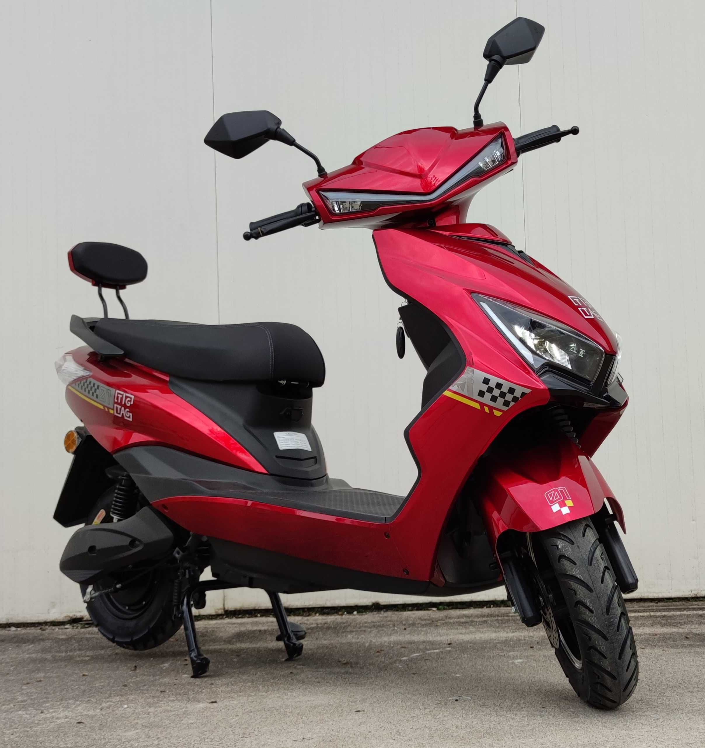 Електрически скутер EcoWay модел ZG-S 2000W винено червен