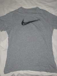 Tricou nike gri marimea xl 158-170 cm