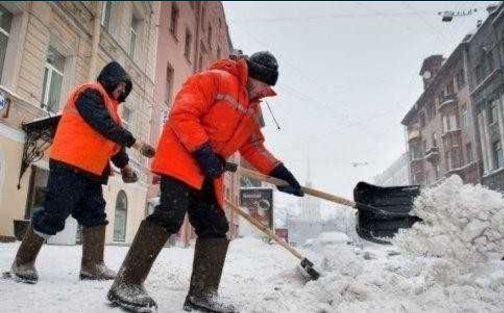 Чистка снега. Уборка снега вручную