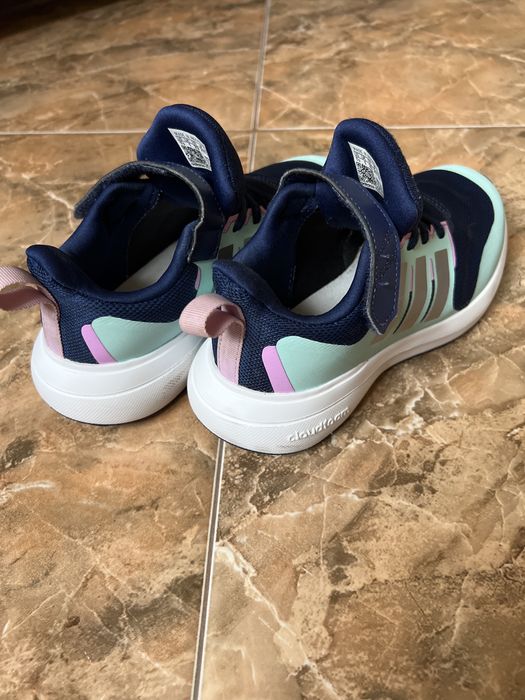 Детски маратонки Адидас / Nike 33 номер