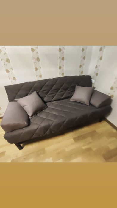 Продаётся  диван артопедический на  металлокаркасе