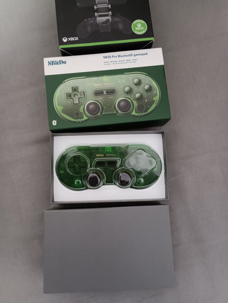 Controller Wireless Nou 8BitDo SN30 Pro Jade Green, Gaming Clip