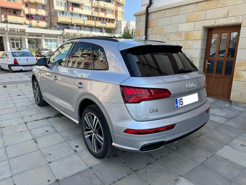 Audi Q5 • S-Line • Quattro • Matrix • Virtual • Pano • Keyless • Piele