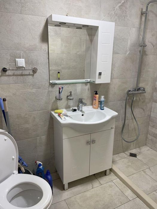 Дава се под наем Тристаен апартамент в Варна, Цветен квартал - 82 кв.м за 600 € - Снимка #5