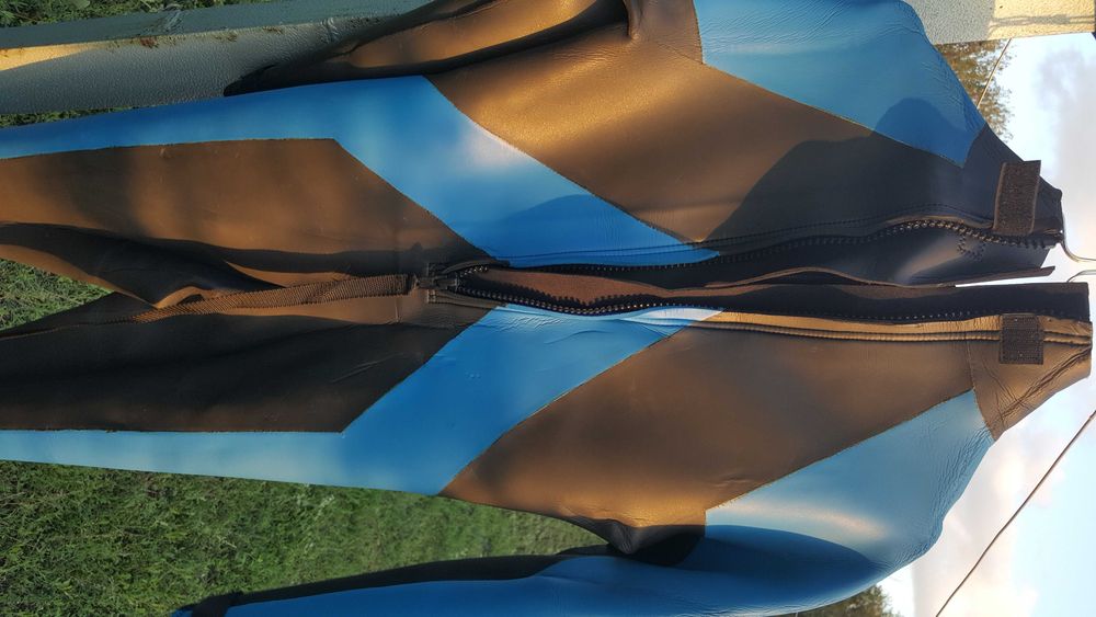 Мъжки/юношески неопренов костюм 4 мм