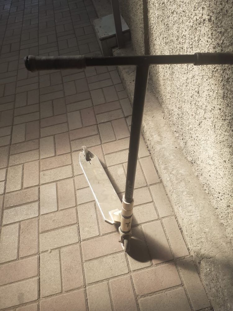 Продам трюковой самокат