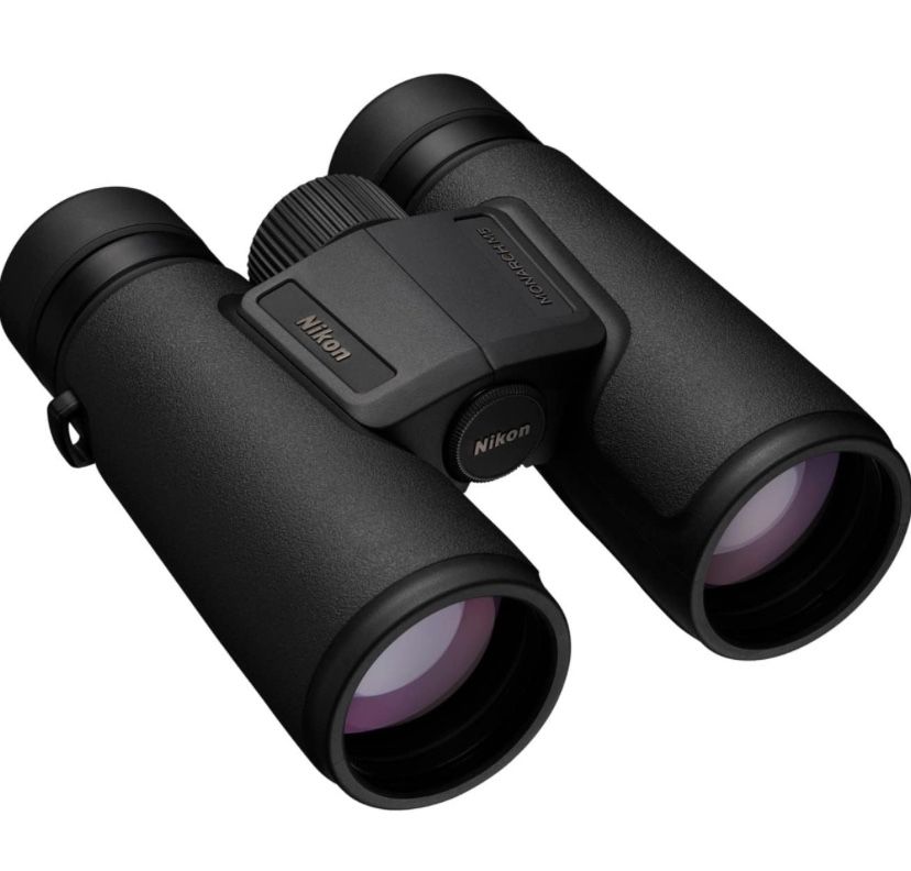 Бинокль Nikon Monarch 5