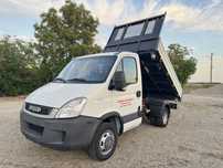 Iveco daily basculabil pe cutie , italia .