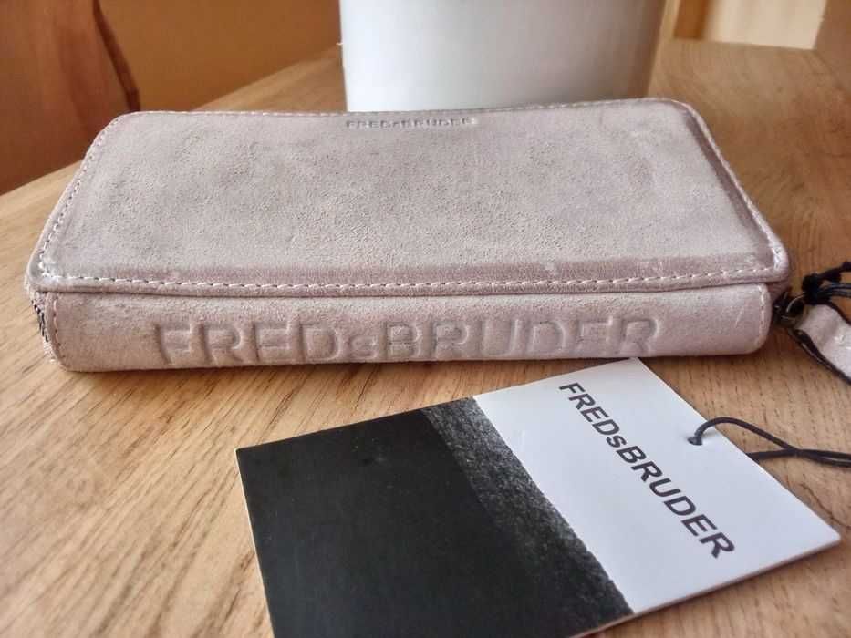 Дамска чанта и портфейл FRED & BRUDER