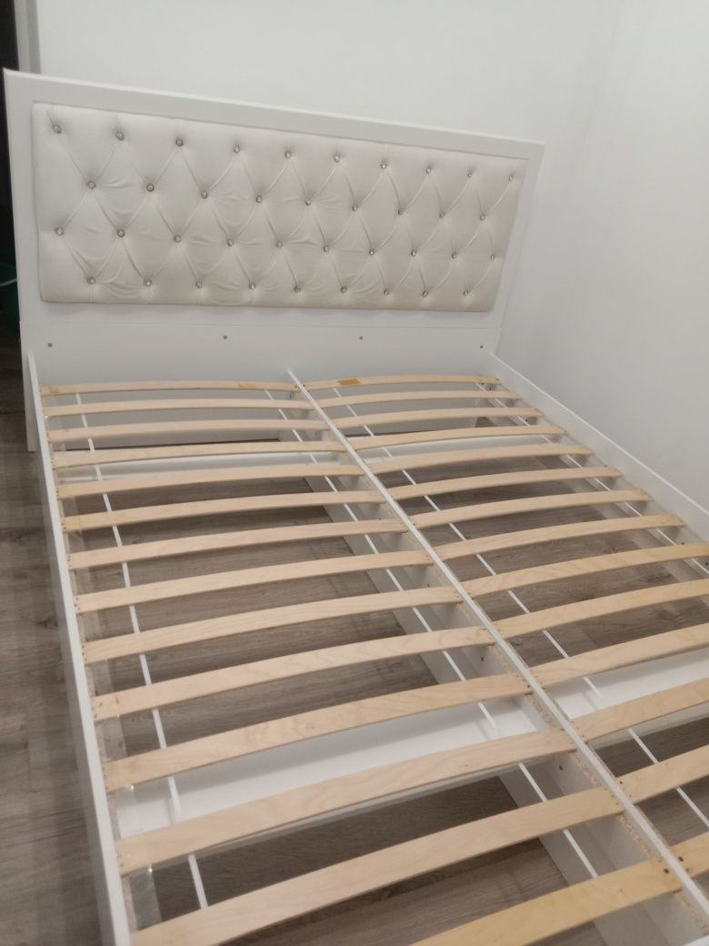 Продается кровать 2хсп