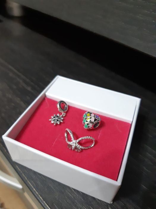 Charm, talisman, pandativ din argint tip Pandora
