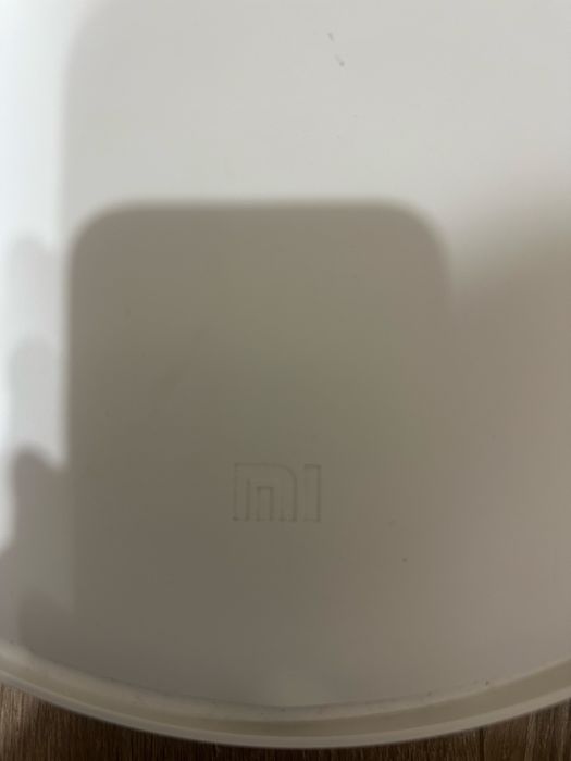 Продам робот пылесос MI