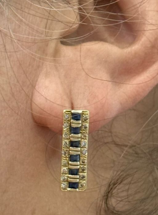 Продам  бриллиантовые серьги 750 пр