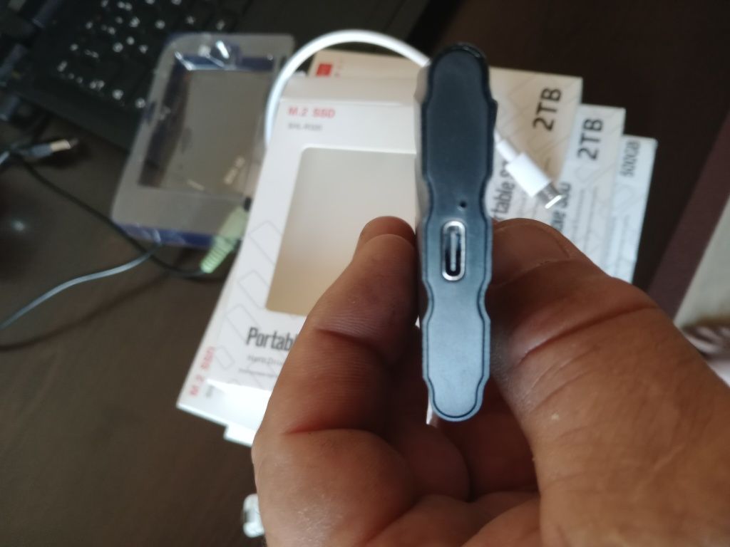 външни хард дискове 2TB